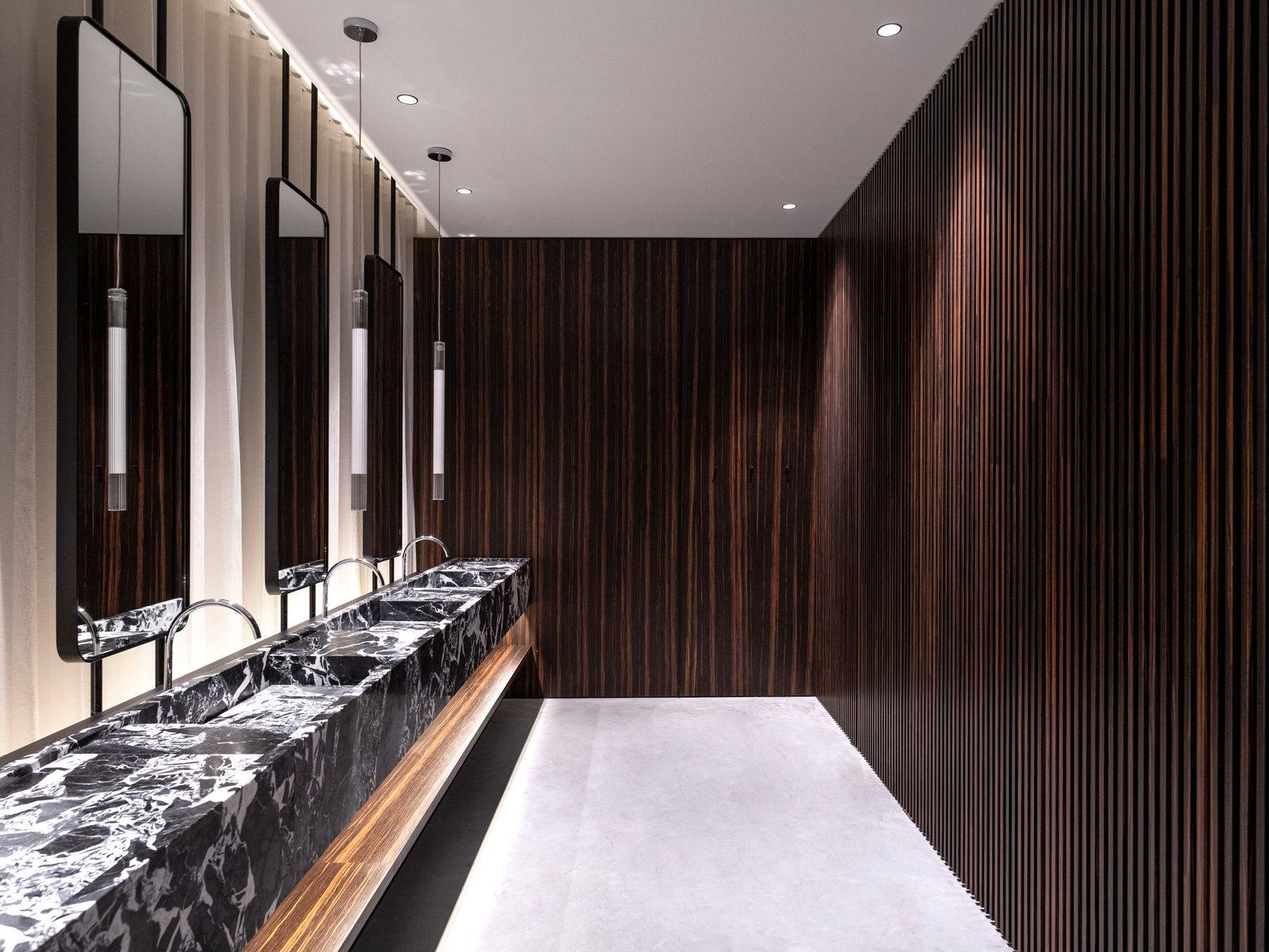 LAB dressing room